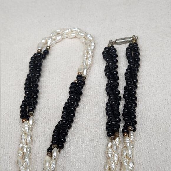 Black & White Twisted Beaded Necklace | Vintage Statement Piece - Picture 2 of 8